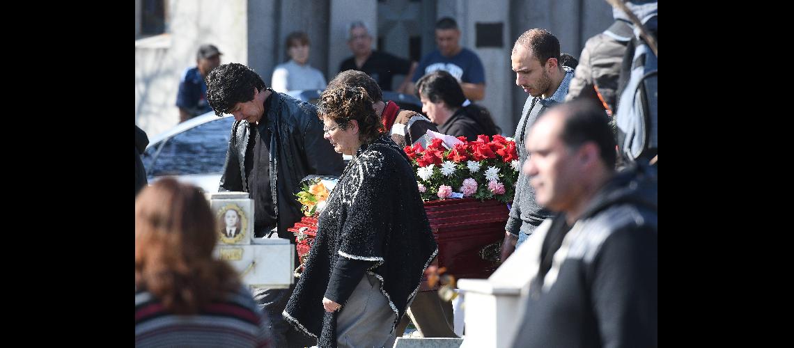 Anahiacute- inhumaron sus restos y detuvieron a otro hombre