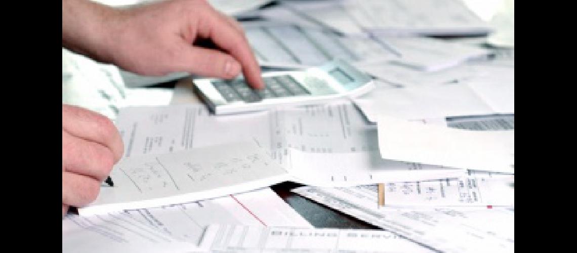 Se gastan 477 doacutelares al mes en servicios para el hogar