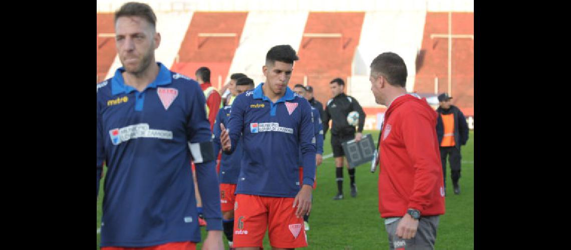 Valdez puso la firma por tres antildeos