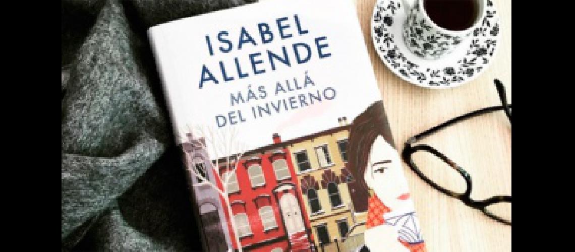 Maacutes allaacute del invierno de Isabel Allende al tope de las ventas
