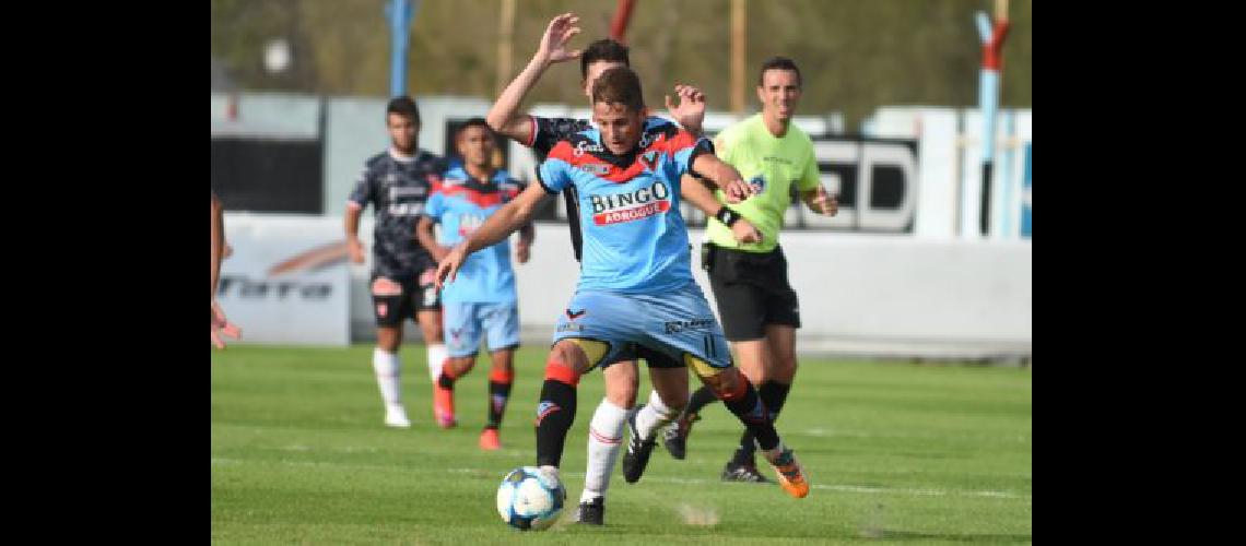 Olivares no renovoacute y estaraacute ausente en la vuelta del plantel