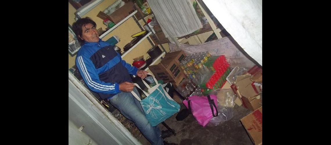 Les repartieron bolsas de alimentos a 25 familias