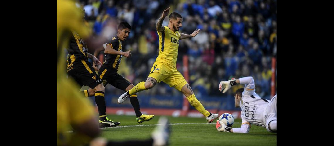 Boca estrenoacute la corona con goles y una gran actuacioacuten