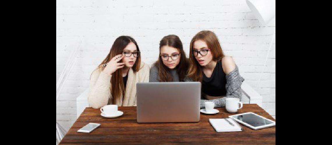 Para el 80-en-porciento- de los joacutevenes la tecnologiacutea crea maacutes puestos de trabajo