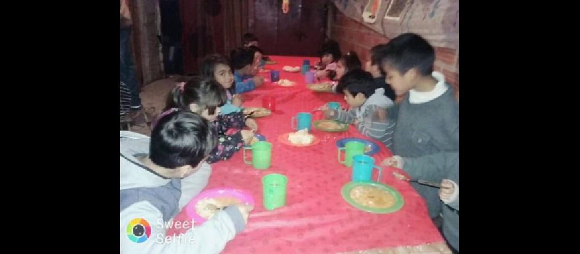 El comedor que trabaja hace nueve antildeos por los chicos