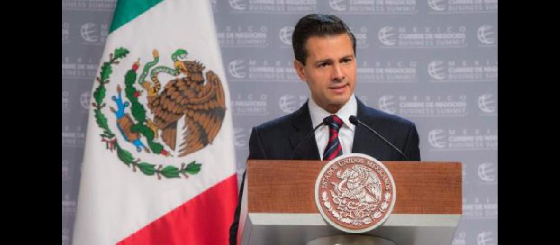 El 62-en-porciento- desaprueba la gestioacuten del presidente Enrique Pentildea Nieto