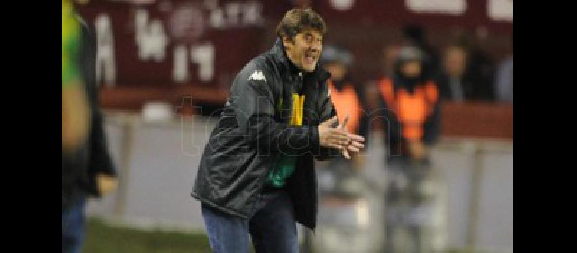 Sarmiento juega ante Sacachispas el equipo sensacioacuten de la Copa Argentina