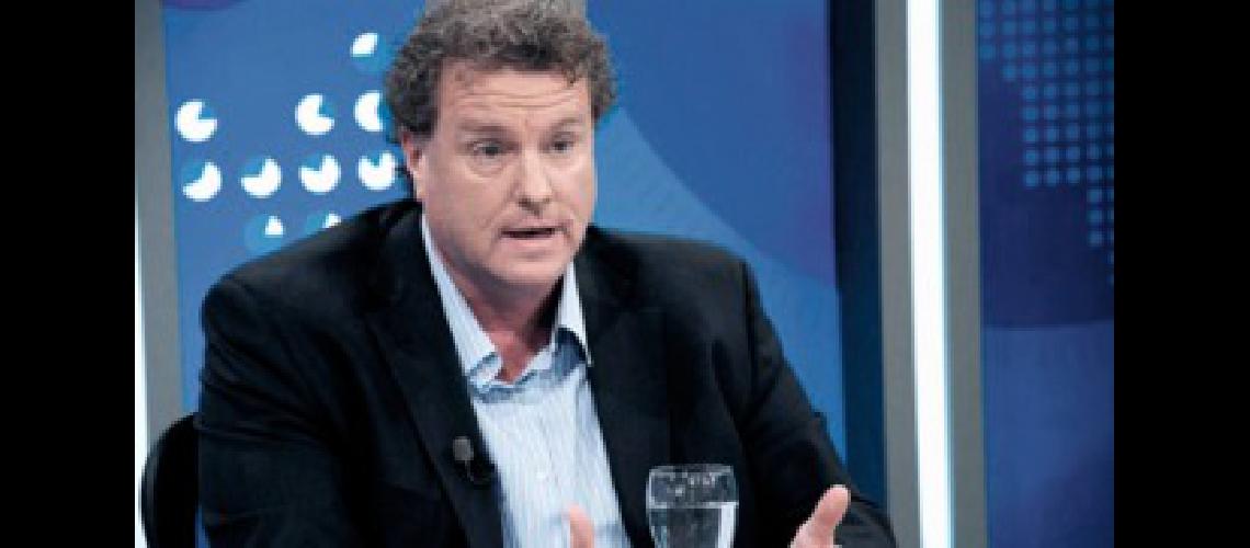El secretario de Seguridad Interior llegoacute a Esquel para entregar informacioacuten relevante sobre el caso