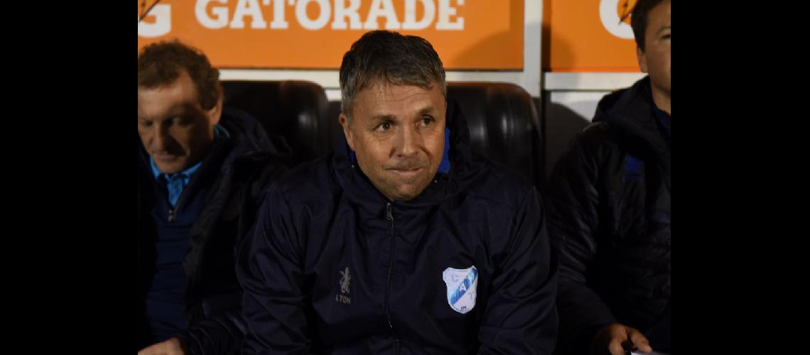 Aacutelvarez no terminoacute conforme con el nivel del Celeste