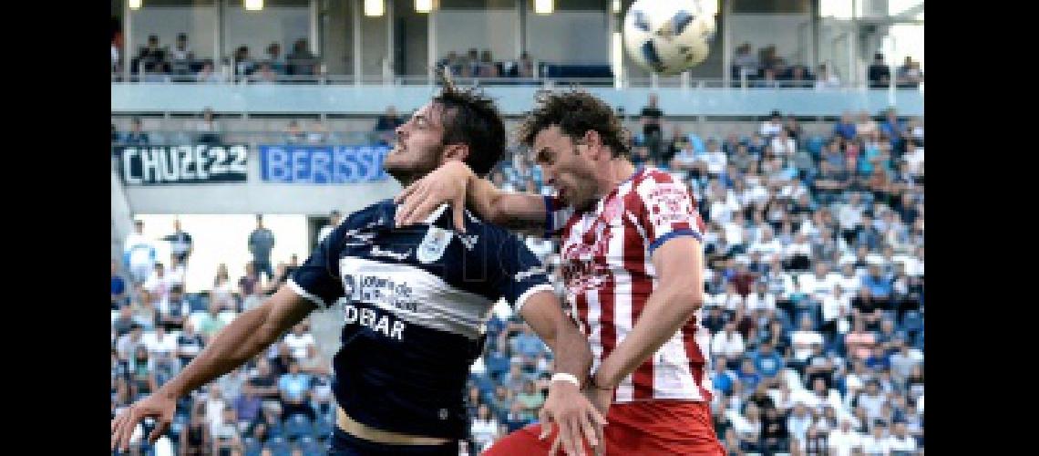 Unioacuten y Gimnasia van por su primera victoria en la Superliga