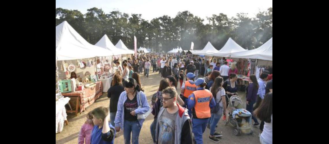 Shows y feria en la Expo Echeverriacutea