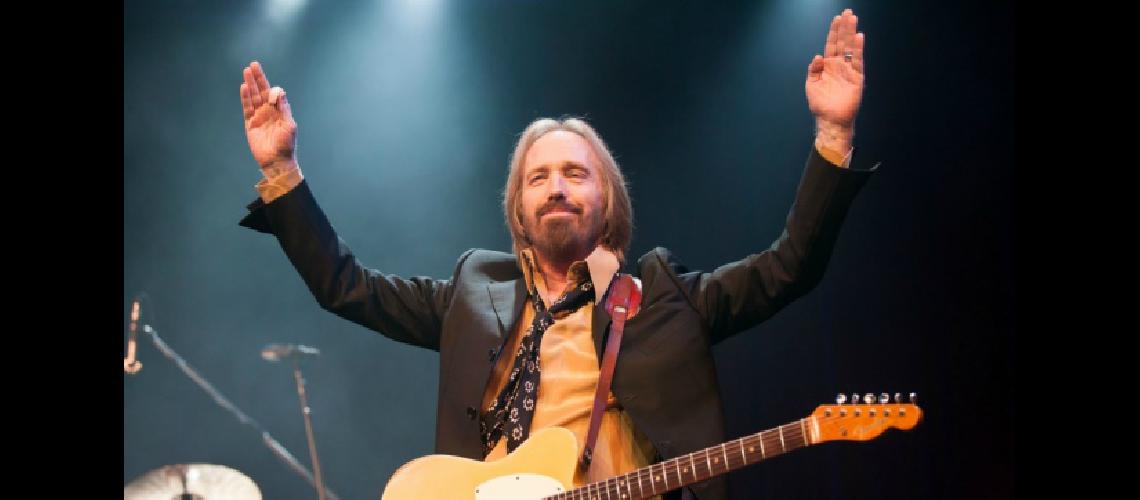 El rockero estadounidense Tom Petty tiene muerte cerebral