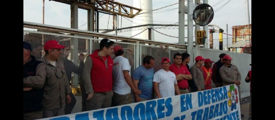 Nicoll- no hay acuerdo con los empleados