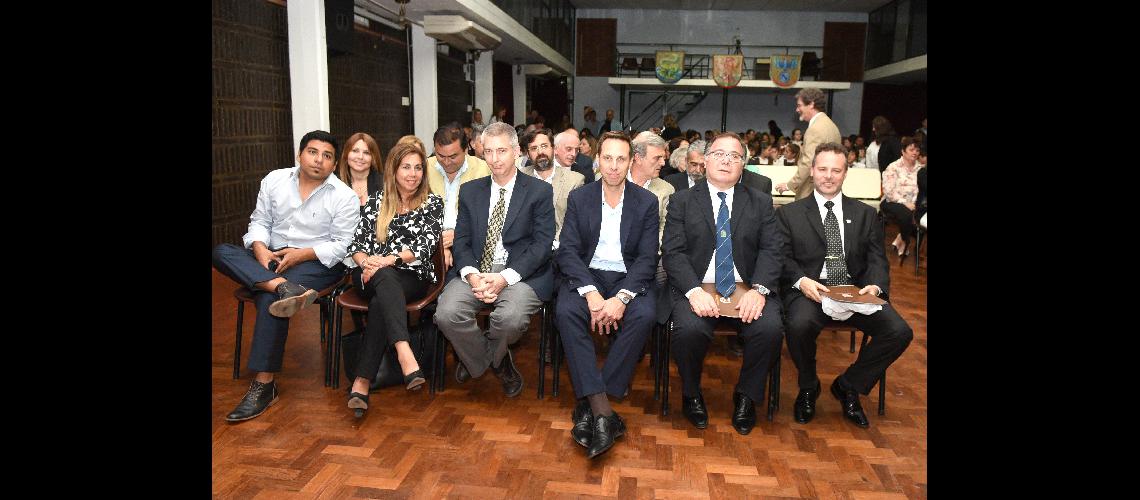 El Barker College celebroacute 120 antildeos y homenajearon toda su historia