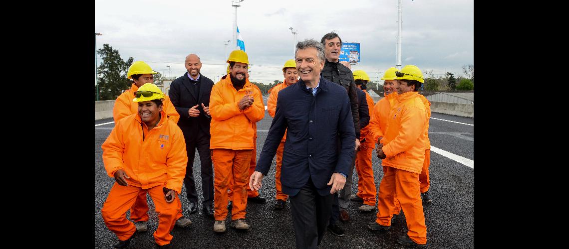 Macri creoacute una empresa para manejar las obras viales