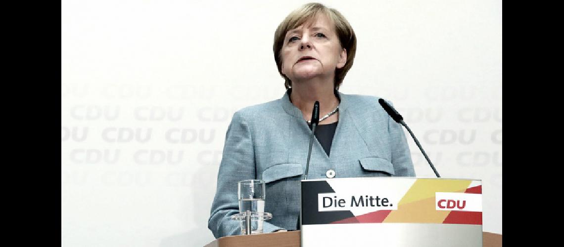 Merkel empezaraacute la semana proacutexima a negociar una complicada coalicioacuten de gobierno