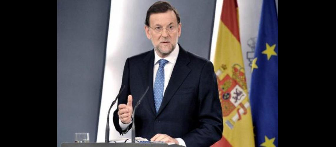 Rajoy exige a Puigdemont que aclare si declaroacute la independencia