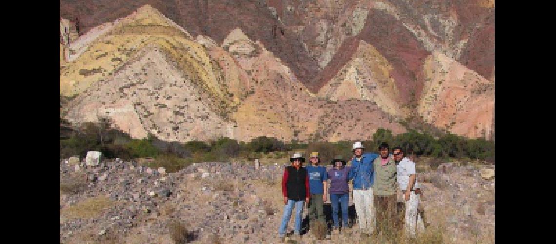Hallan en la Quebrada de Humahuaca huellas de dinosaurios del cretaacutecico