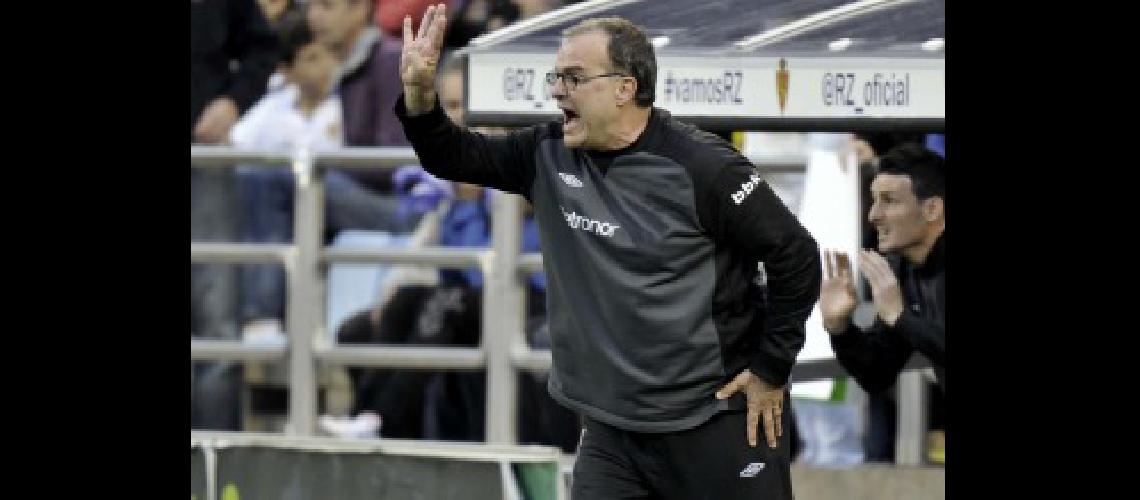 Habiacutea una presioacuten muy grande desmedida e injusta hacia estos jugadores dijo Bielsa