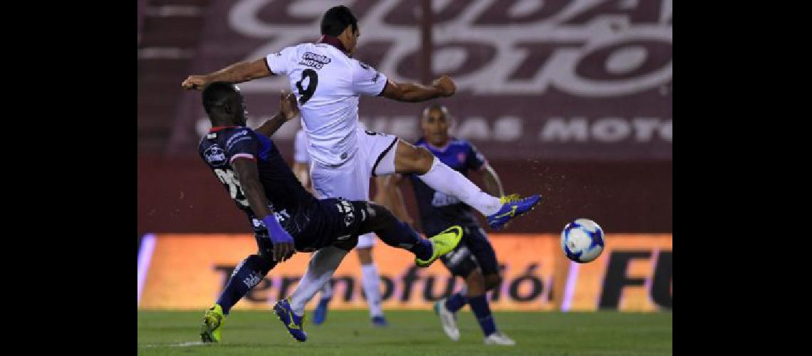 Lanuacutes no detiene su andar ganador