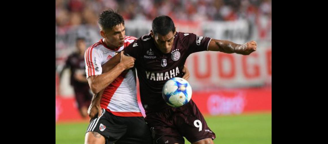 Frente a River se juega con el VAR