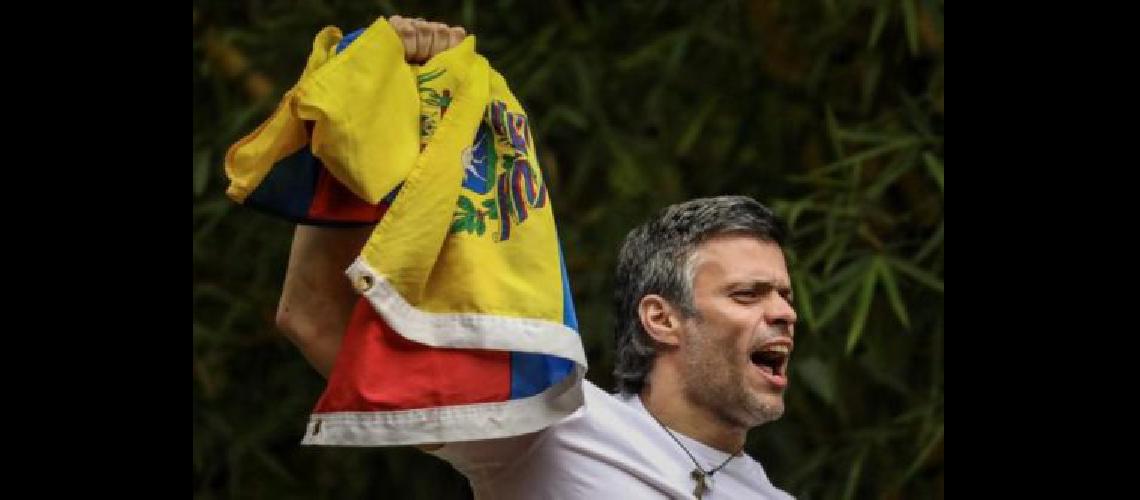 El partido de Leopoldo Loacutepez acusa de traicioacuten a los gobernadores opositores que juraron ante la constituyente en Venezuela