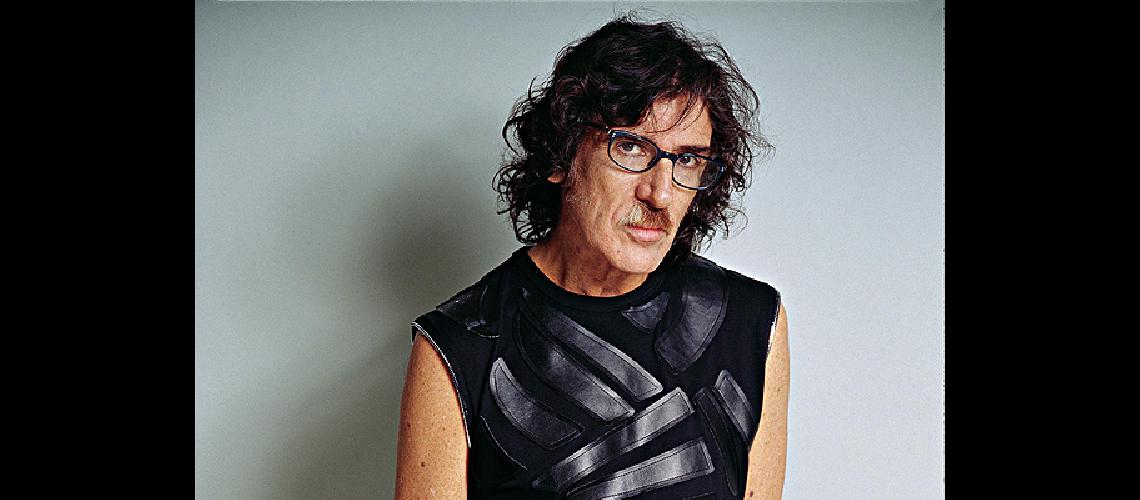 Reeditan en vinilo tres discos de Charly