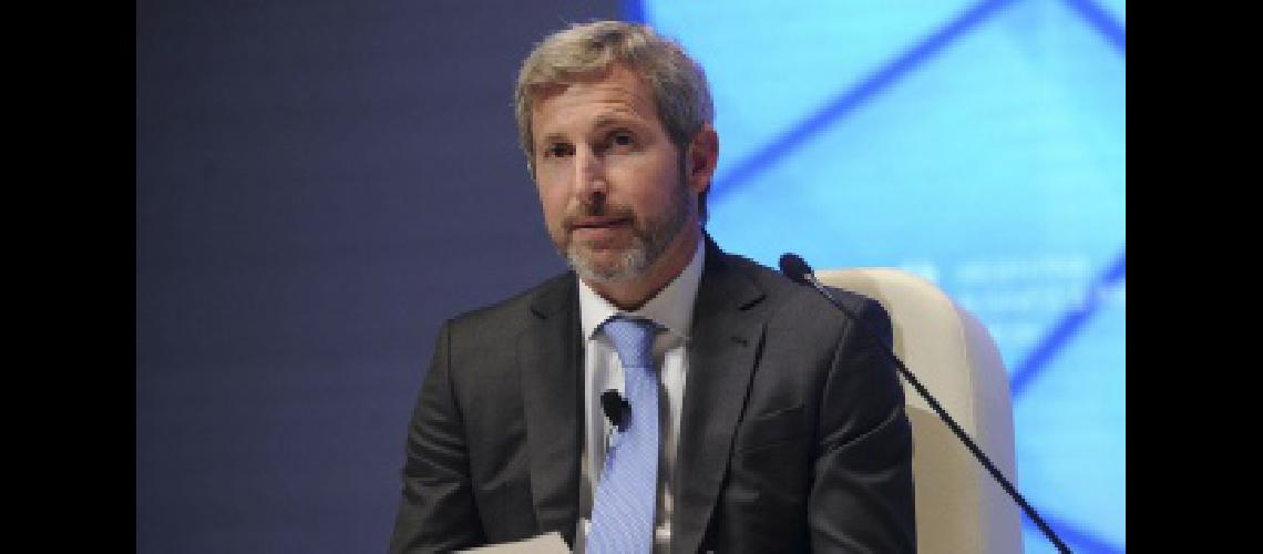 En la cumbre multisectorial convocada por el Gobierno para el lunes se anunciaraacuten acuerdos baacutesicos de gobernabilidad