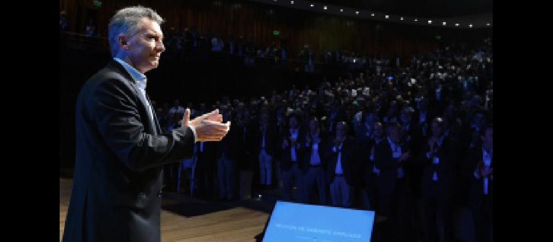 Macri anuncia las poliacuteticas puacuteblicas para darle previsibilidad a la gestioacuten hacia 2019