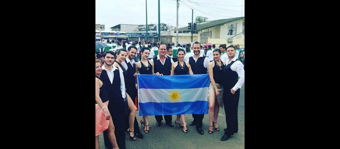 Tango Soacutelido viajoacute a Ecuador para representar a Lomas