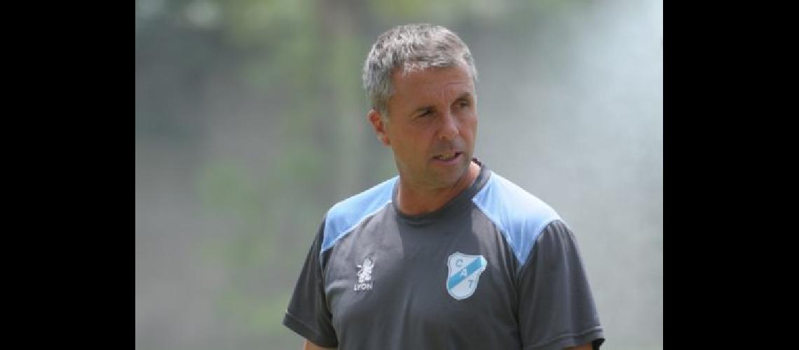 Aacutelvarez se lamentoacute por la dura derrota
