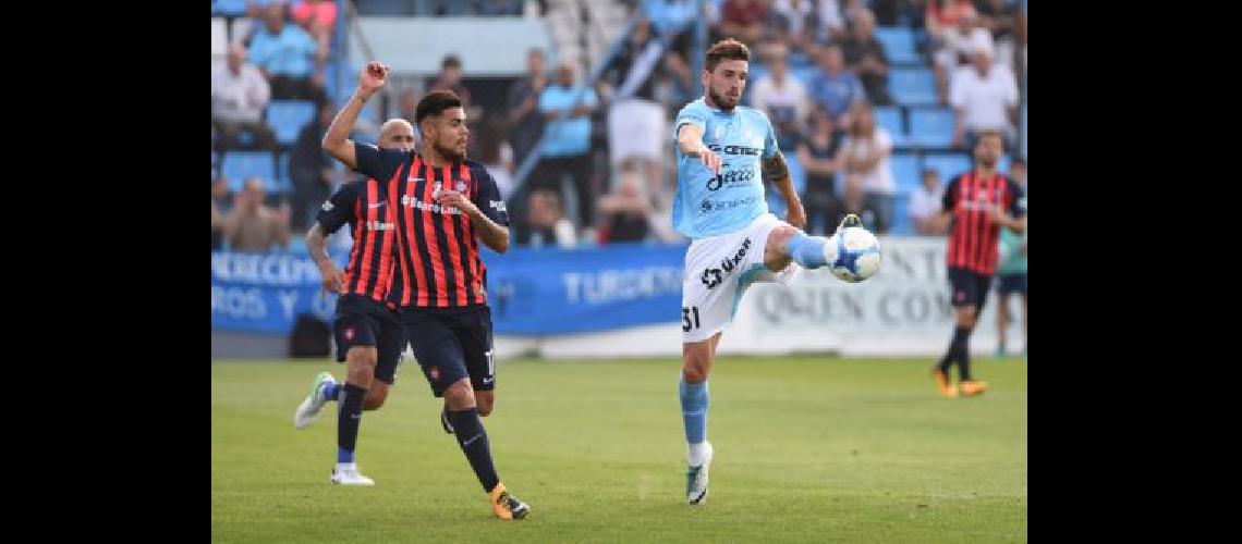 Ante el Halcoacuten Temperley quiere enderezar su rumbo