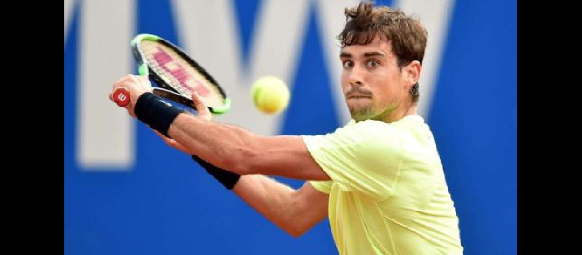 Pella busca instalarse en los cuartos de final en Montevideo