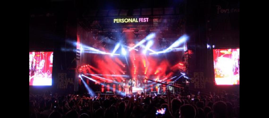 La fiesta de los Cadillacs y el hechizo de PJ Harvey se destacaron en el cierre del Personal Fest