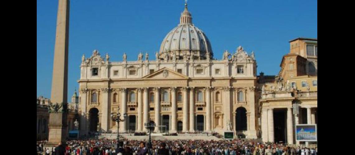 Francisco almorzaraacute con 1500 pobres en el Vaticano
