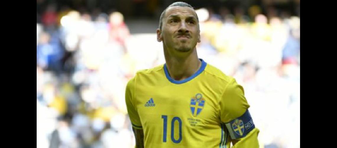 El entrenador de Suecia no quiere hablar del regreso de Ibrahimovic