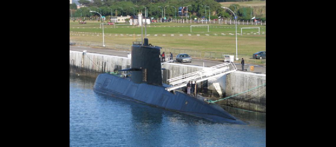 La Armada Argentina confirmoacute la buacutesqueda del submarino ARA San Juan