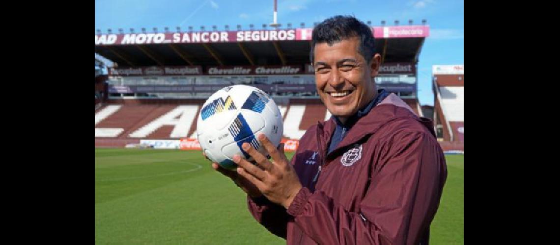 Lanuacutes se enfrenta a Defensa para cumplir con el fixture