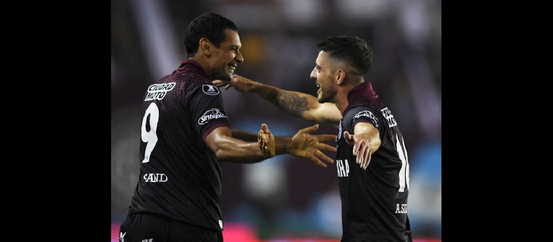 Lanuacutes frente a la final maacutes importante de su historia