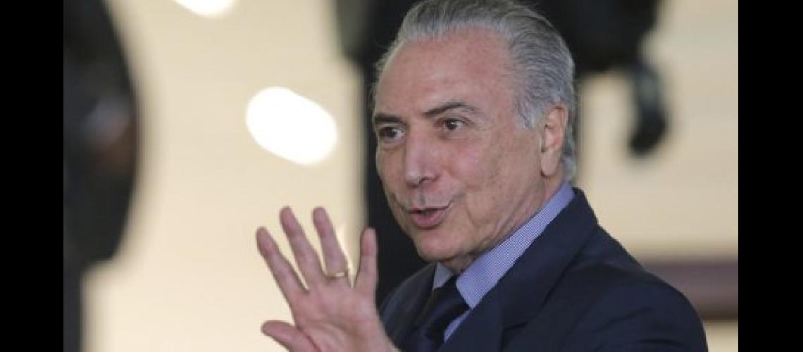 Temer fue dado de alta luego de someterse a una angioplastia coronaria