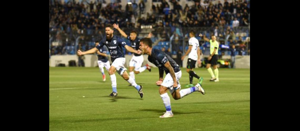 Temperley estaacute bien de la cabeza y continuacutea peleando