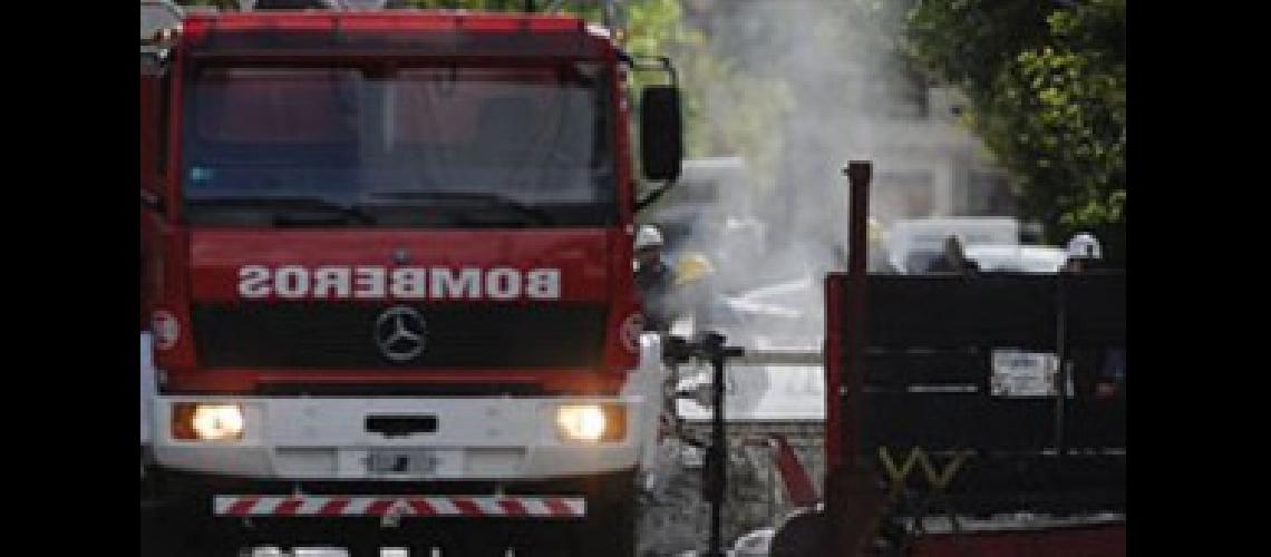 Murioacute una beba de dos antildeos al incendiarse una vivienda en Melchor Romero