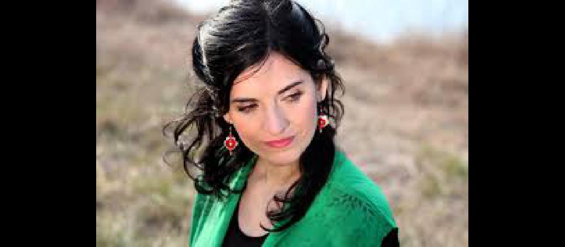 Georgina Hassan estrena Madreselva mantildeana en vinilo