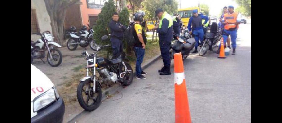 Lomas- refuerzan el control de las motos que circulan por los barrios