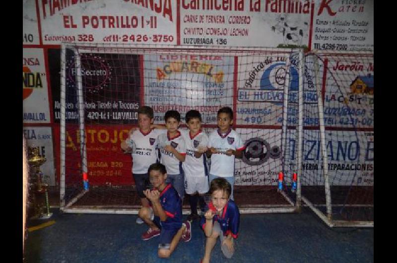 Atleacutetico Llavallol un club para los chicos del barrio
