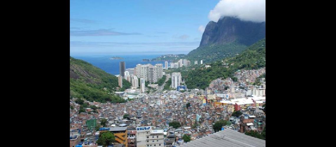 Capturan al jefe narco de la favela Rocinha en operativo con 2900 militares en Riacuteo de Janeiro