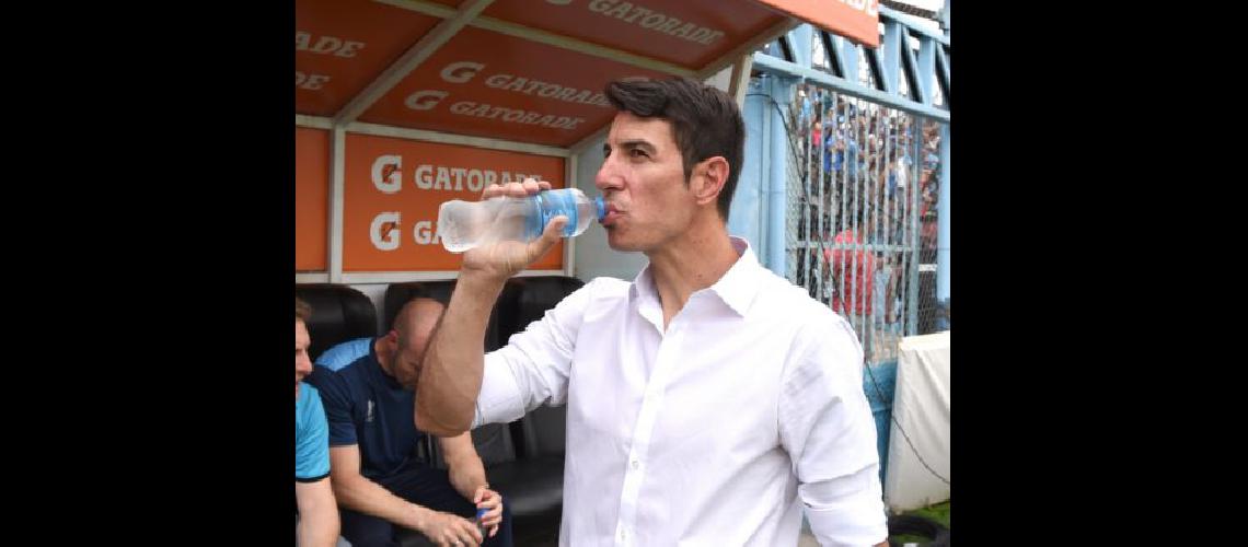 Al ritmo del Gato el Celeste ganoacute y mantiene la ilusioacuten