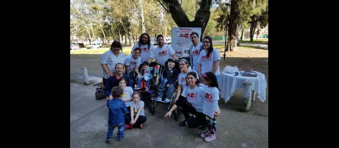 Nueva maratoacuten solidaria en Lomas