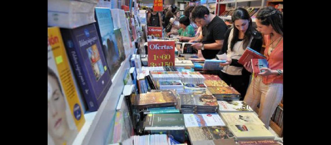 Mendoza participaraacute por primera vez de la Feria Internacional del Libro de Cuba