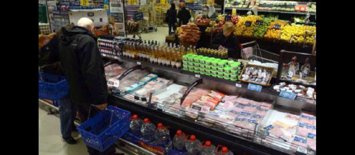La canasta baacutesica acumula una suba del 19-en-porciento- en el antildeo